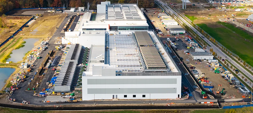 Global data centre sector to nearly double to 200 GW amid AI ...